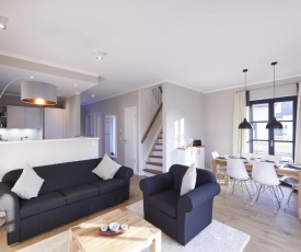 Reetland am Meer Premium Reetdachvilla mit 3 Schlafzimmern, Sauna und Kamin F07