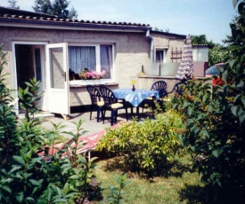 Bungalow in Fuhlendorf with Fenced Garden, Terrace, Barbecue