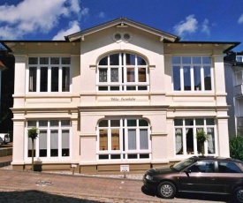 Villa Heimkehr - Ferienwohnung 10 mit Balkon