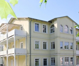 Villa Strandmuschel FeWo 4 , (inkl.Sauna- u.Schwimmbadnutzung im AHOI Sellin)