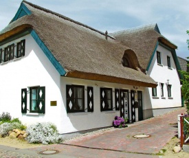 Holiday Home Lotsenhaus