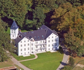 Jagdschloss Hohen Niendorf