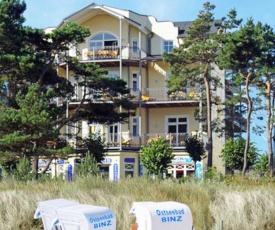 Appartementhaus "Atlantic" F651 WG 6 mit Balkon und seitlichem Meerblick